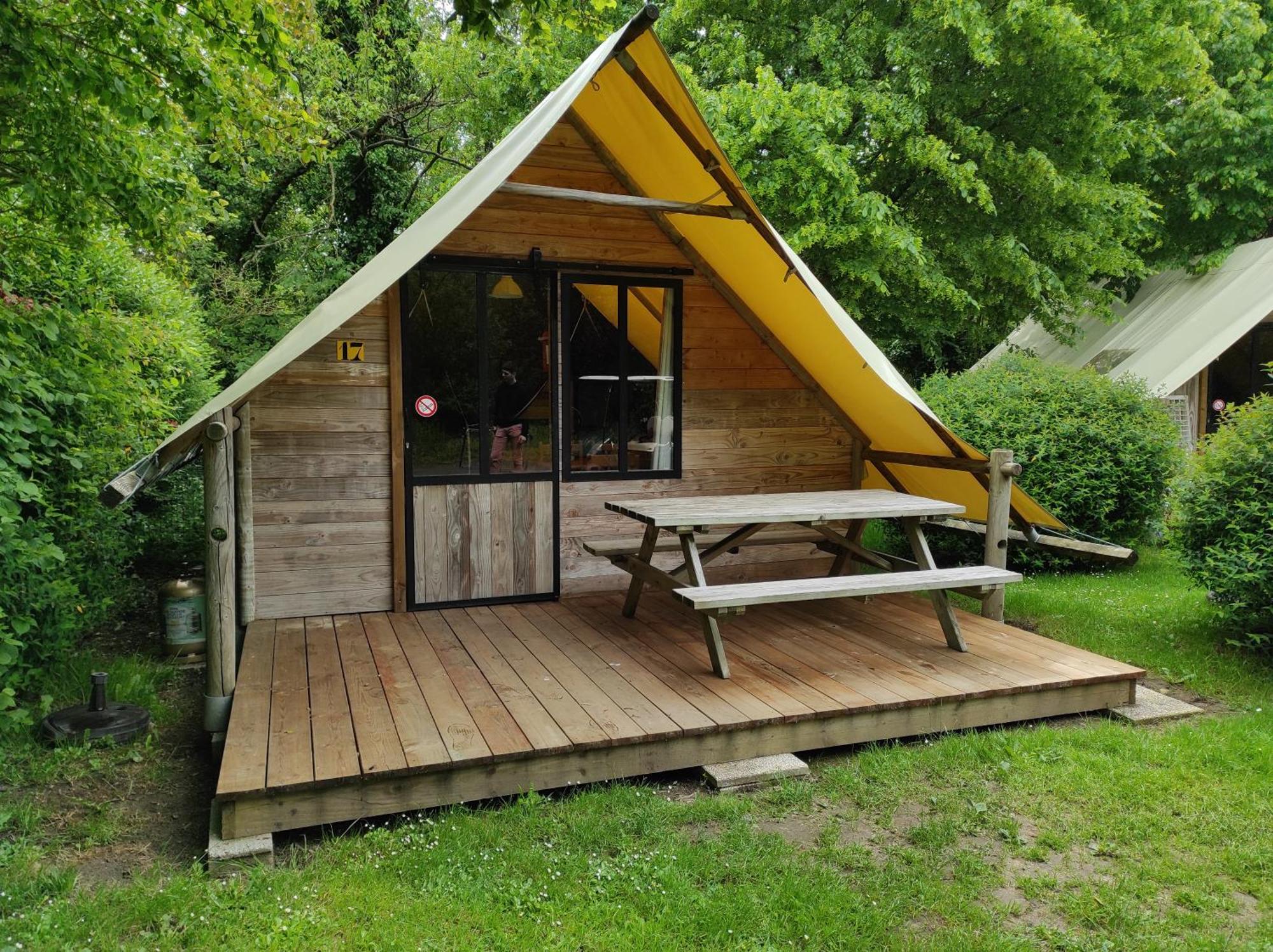 Camping Le Rouge Gorge **** 10' Puy Du Fou Saint-Laurent-sur-Sèvre Buitenkant foto