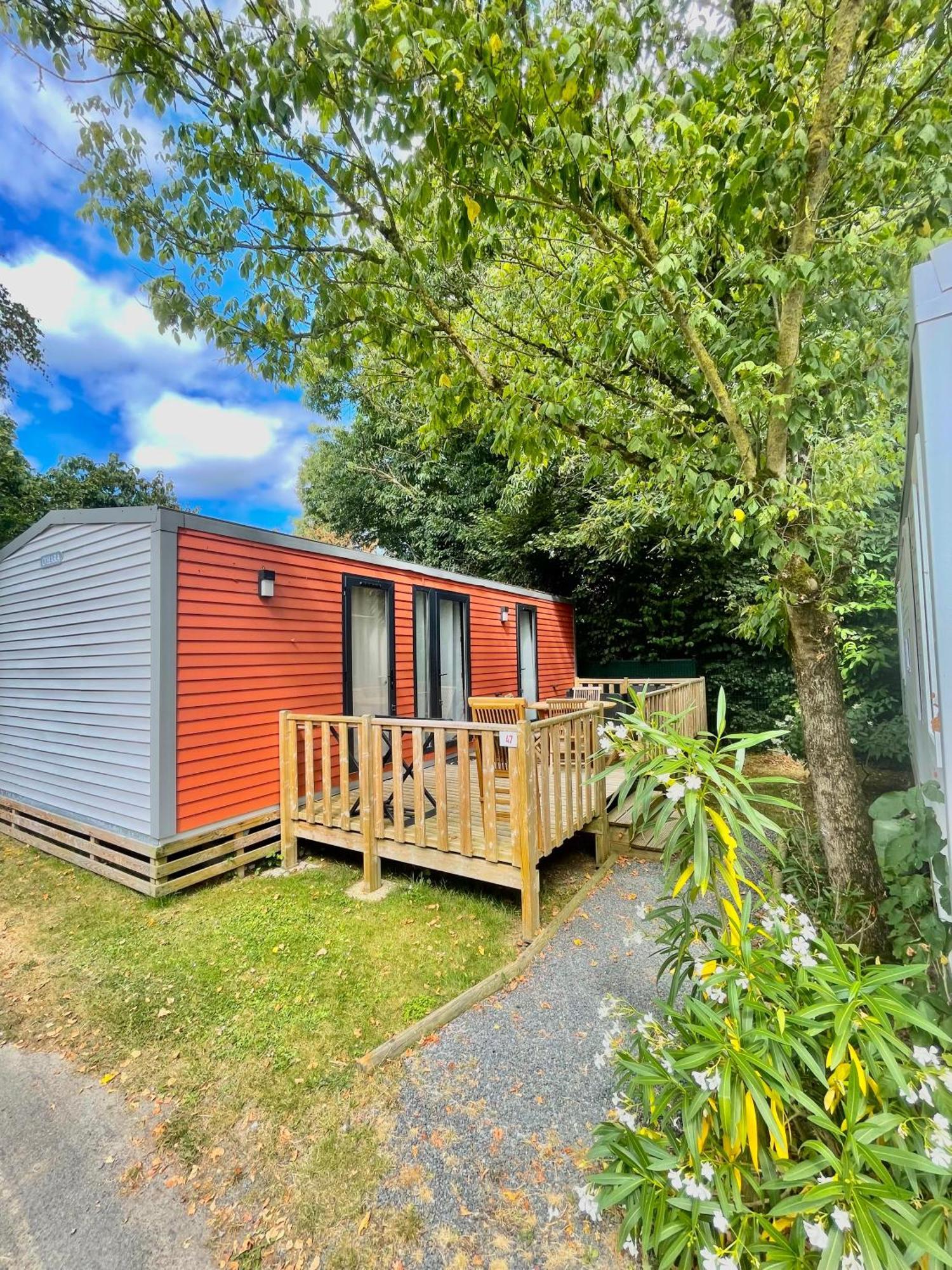 Camping Le Rouge Gorge **** 10' Puy Du Fou Saint-Laurent-sur-Sèvre Buitenkant foto
