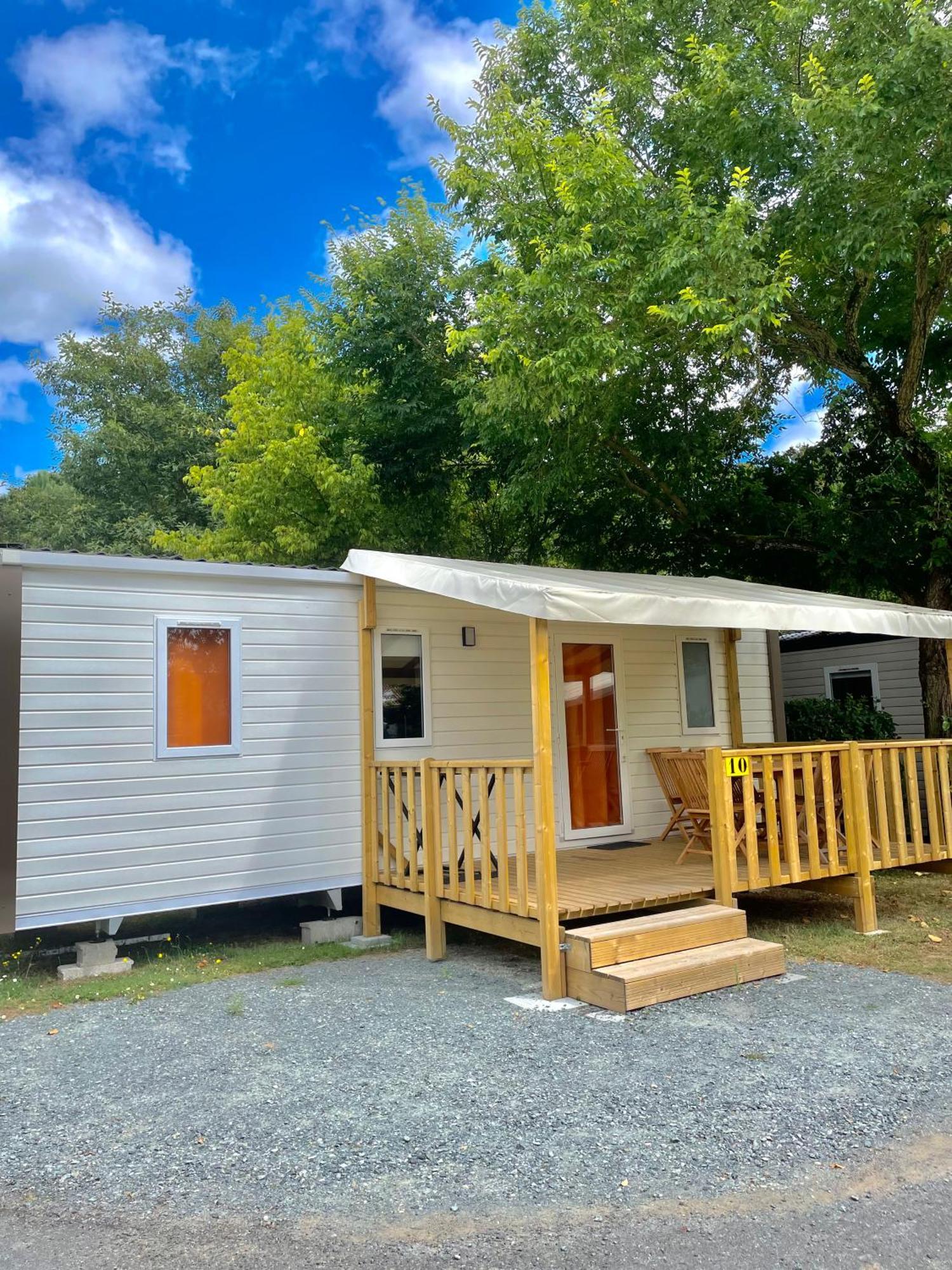 Camping Le Rouge Gorge **** 10' Puy Du Fou Saint-Laurent-sur-Sèvre Buitenkant foto