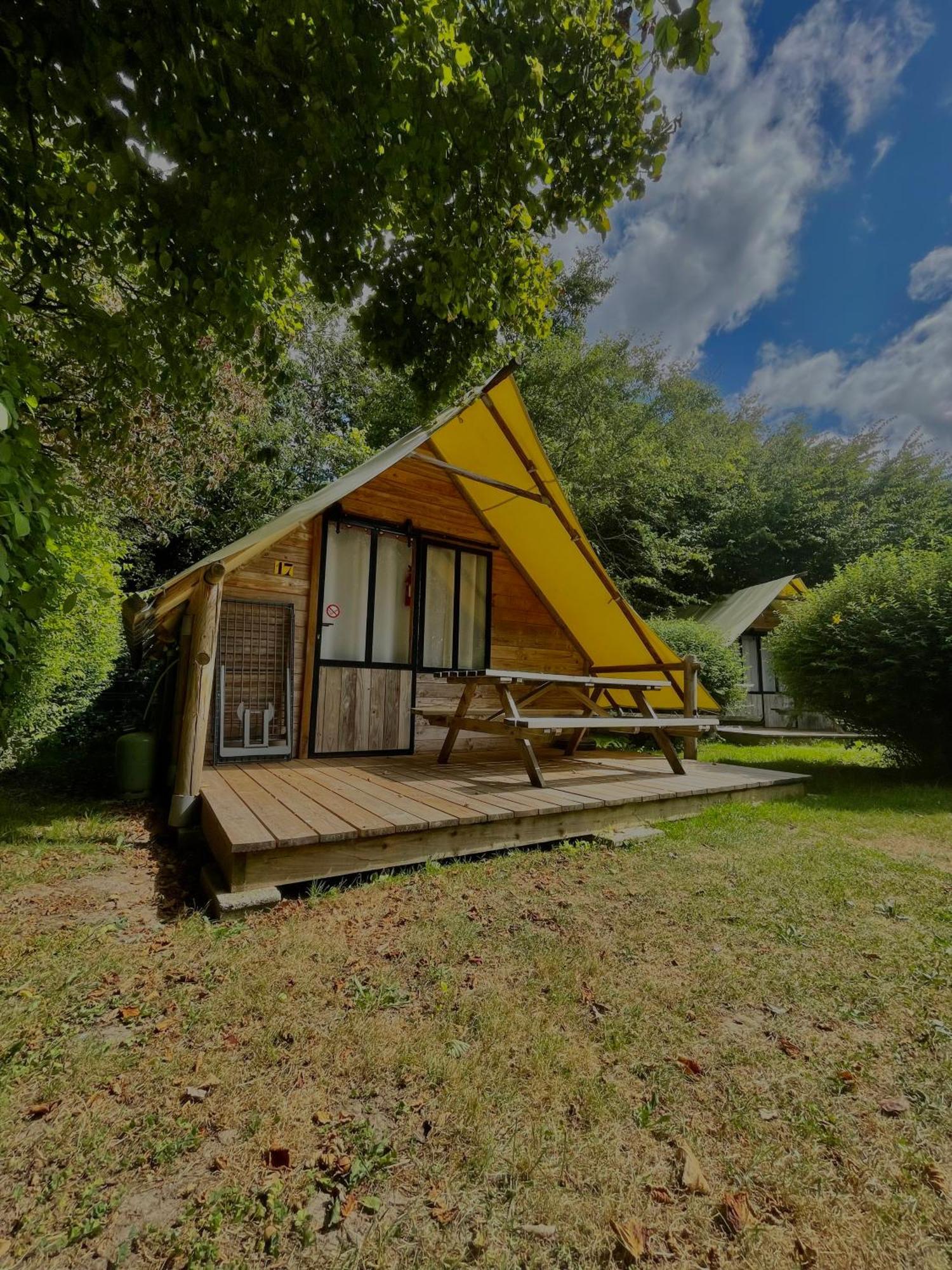 Camping Le Rouge Gorge **** 10' Puy Du Fou Saint-Laurent-sur-Sèvre Buitenkant foto